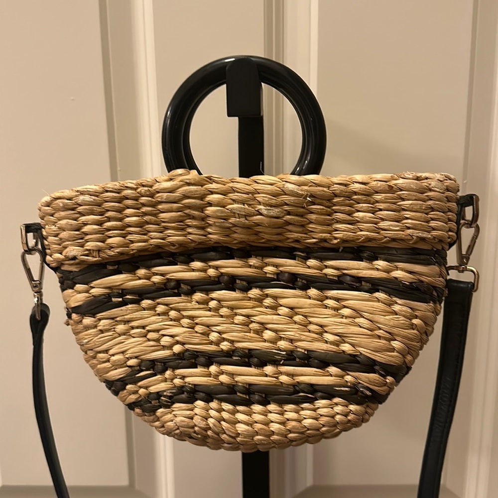 Poolside Straw Stripe Bec Bag - Picture 3 of 16